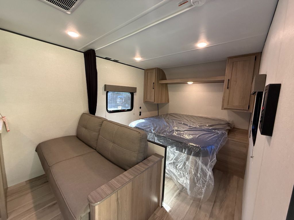 2025 Coleman Coleman - $15,900