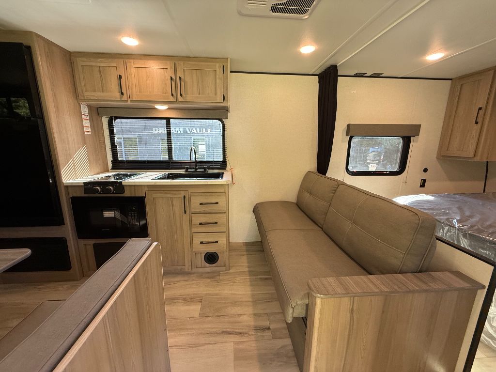 2025 Coleman Coleman - $15,900