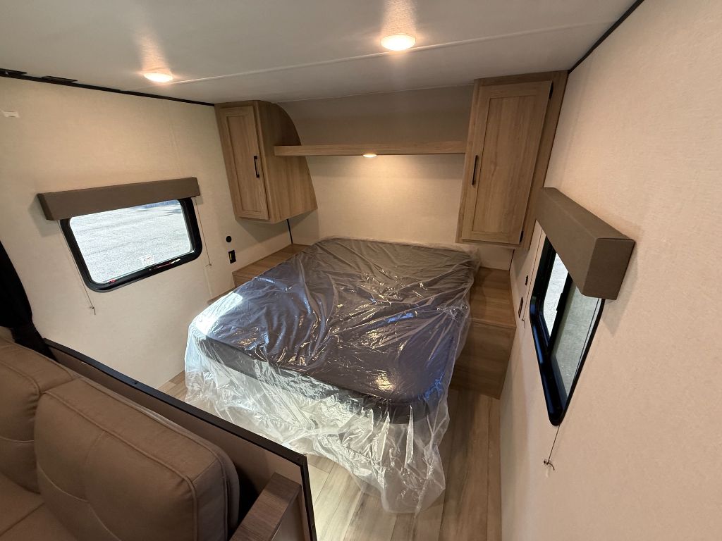 2025 Coleman Coleman - $15,900