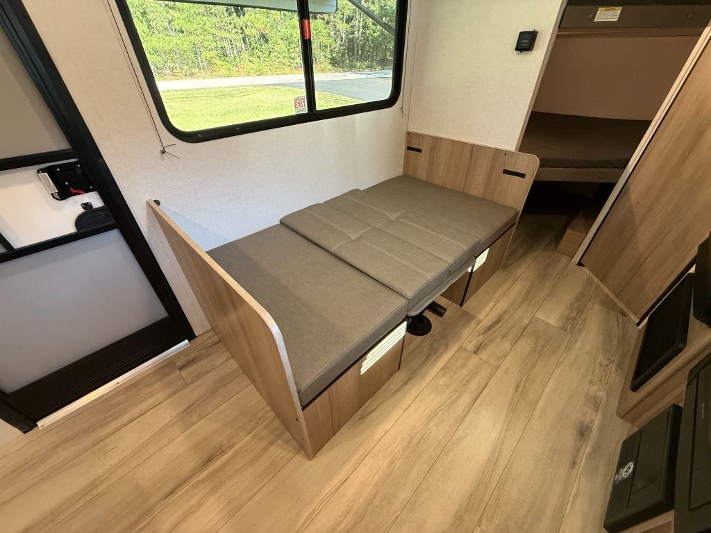 2025 Coleman Coleman - $15,900