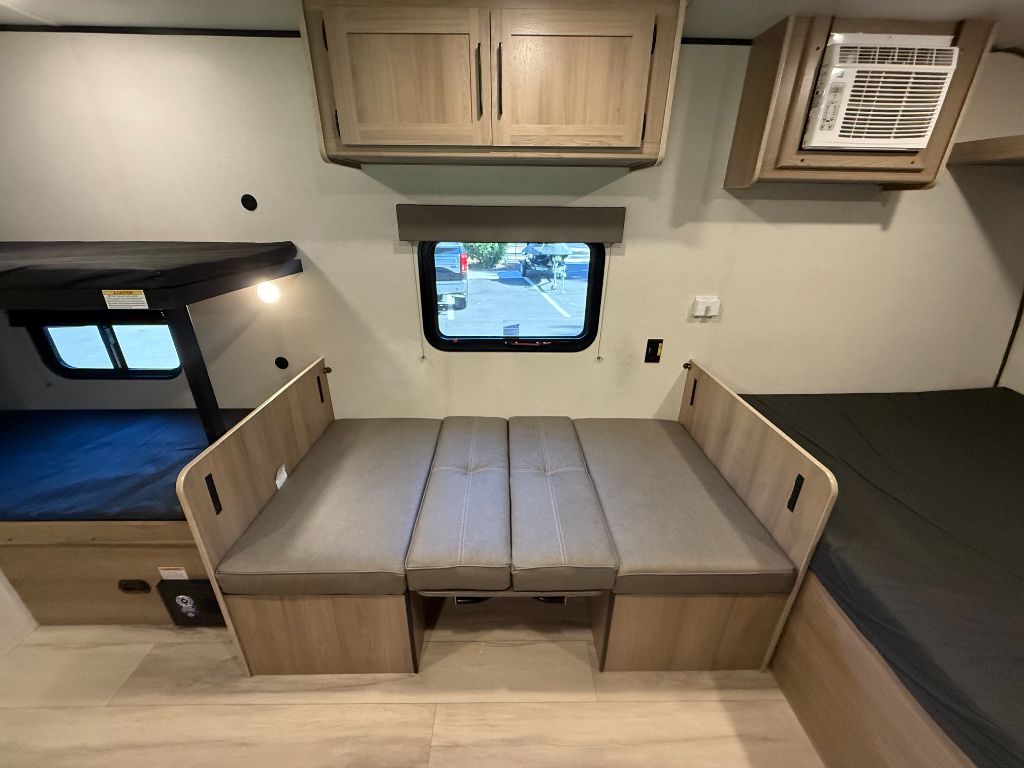 2025 Coleman Coleman - $9,900