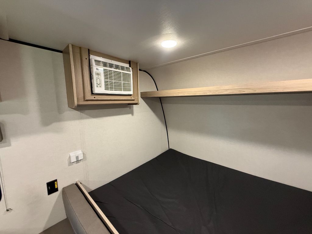 2025 Coleman Coleman - $9,900