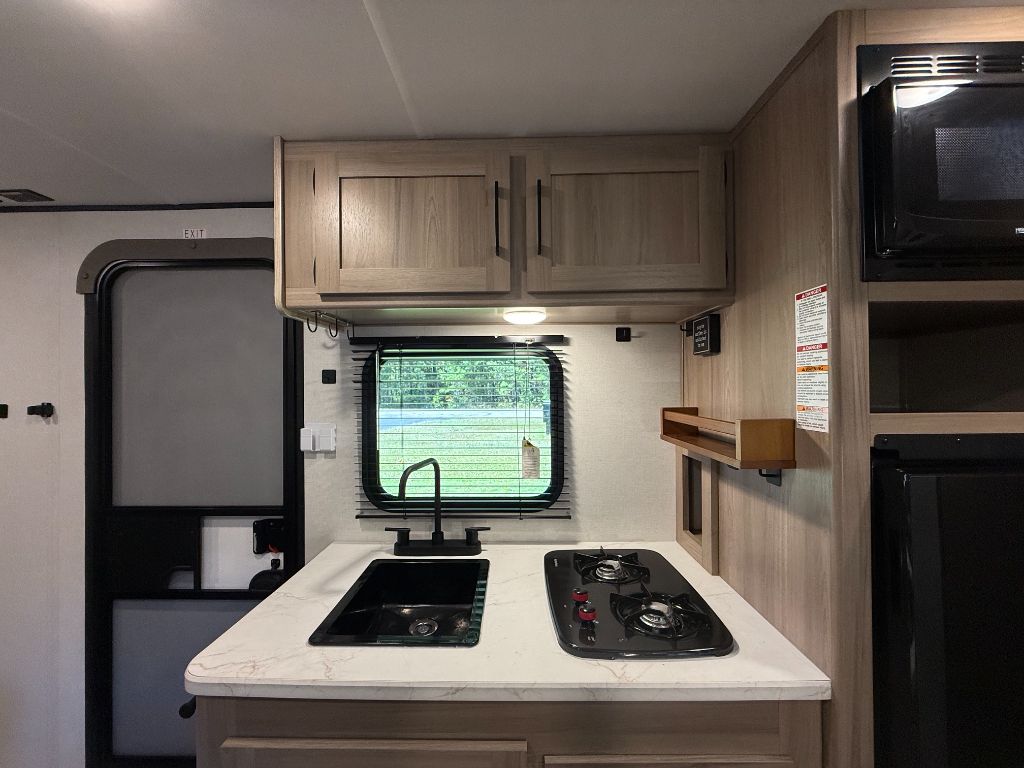 2025 Coleman Coleman - $9,900