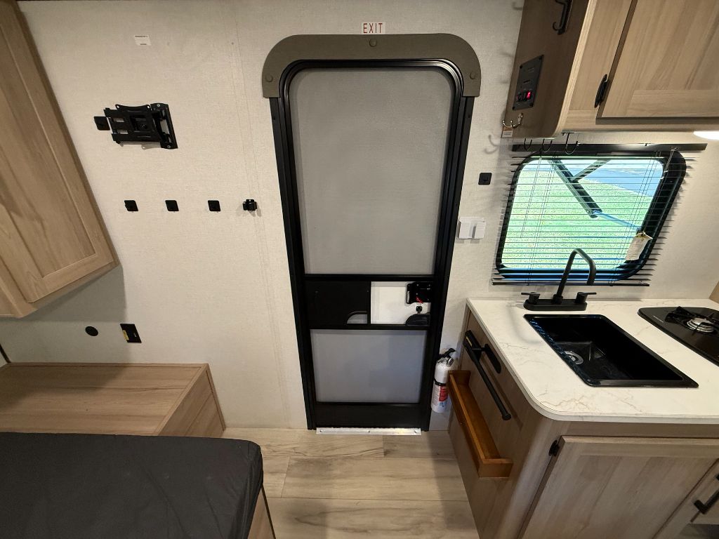 2025 Coleman Coleman - $9,900