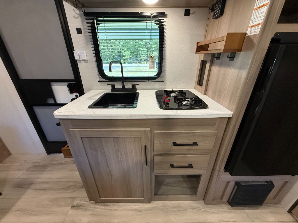 2025 Coleman Coleman - $9,900
