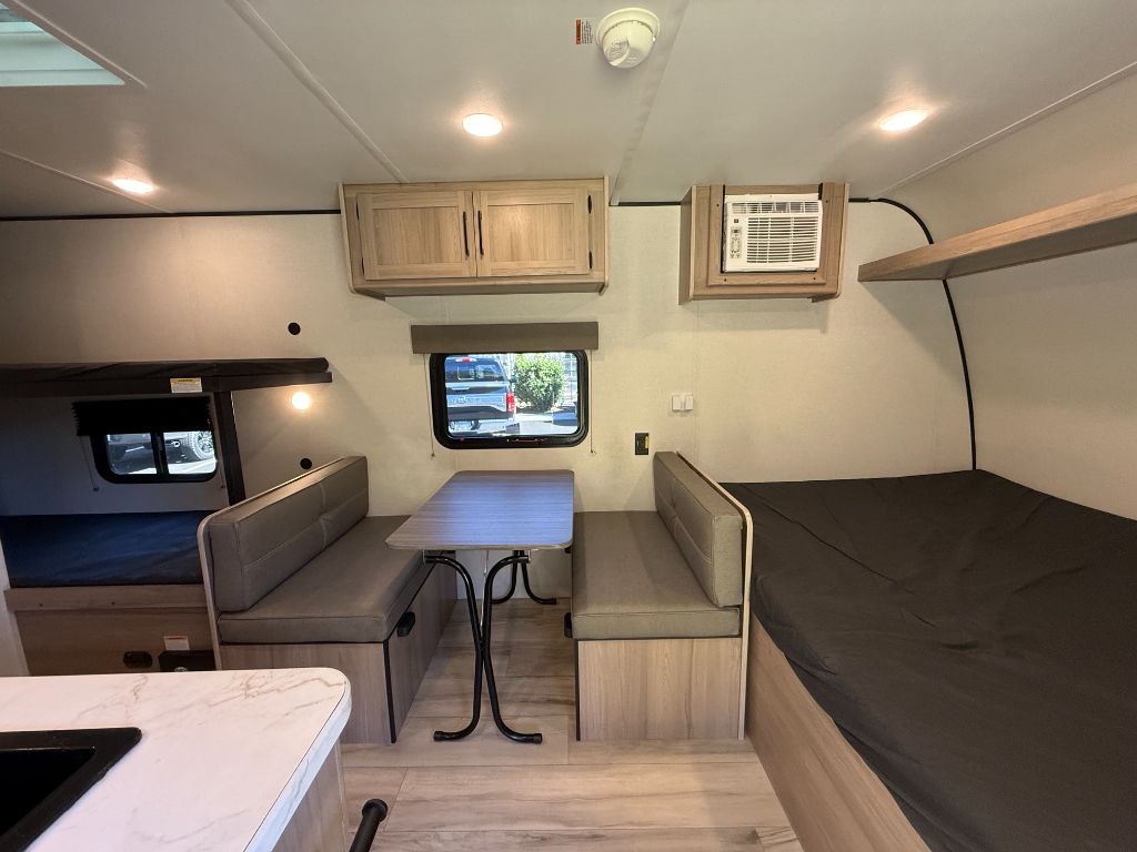 2025 Coleman Coleman - $9,900