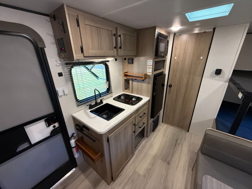 2025 Coleman Coleman - $9,900