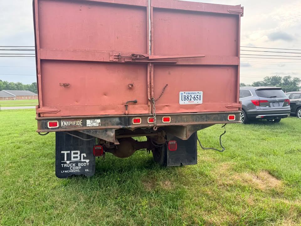2000 Ford F650
