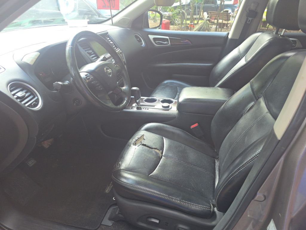 2014 Nissan Pathfinder - $6,200