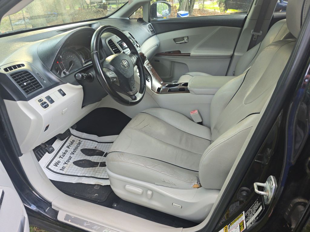 2009 Toyota Venza - $5,500