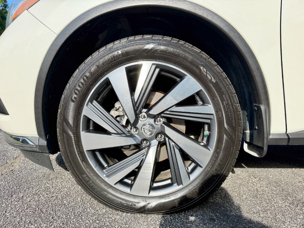 2015 Nissan Murano - $8,995
