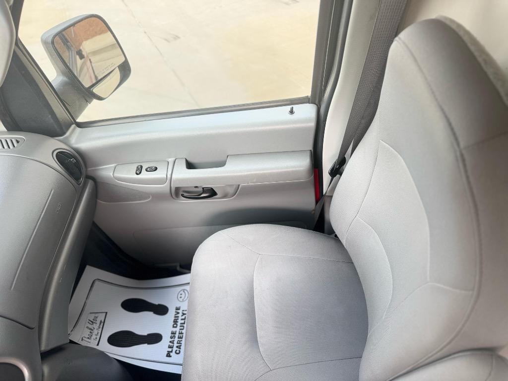 2008 Ford E-250 - $4,995