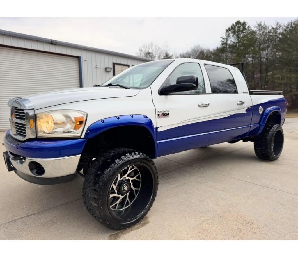 2007 Dodge Ram 2500 - $16,995