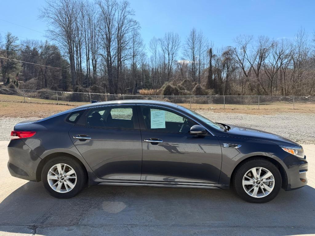2017 Kia Optima - $3,900
