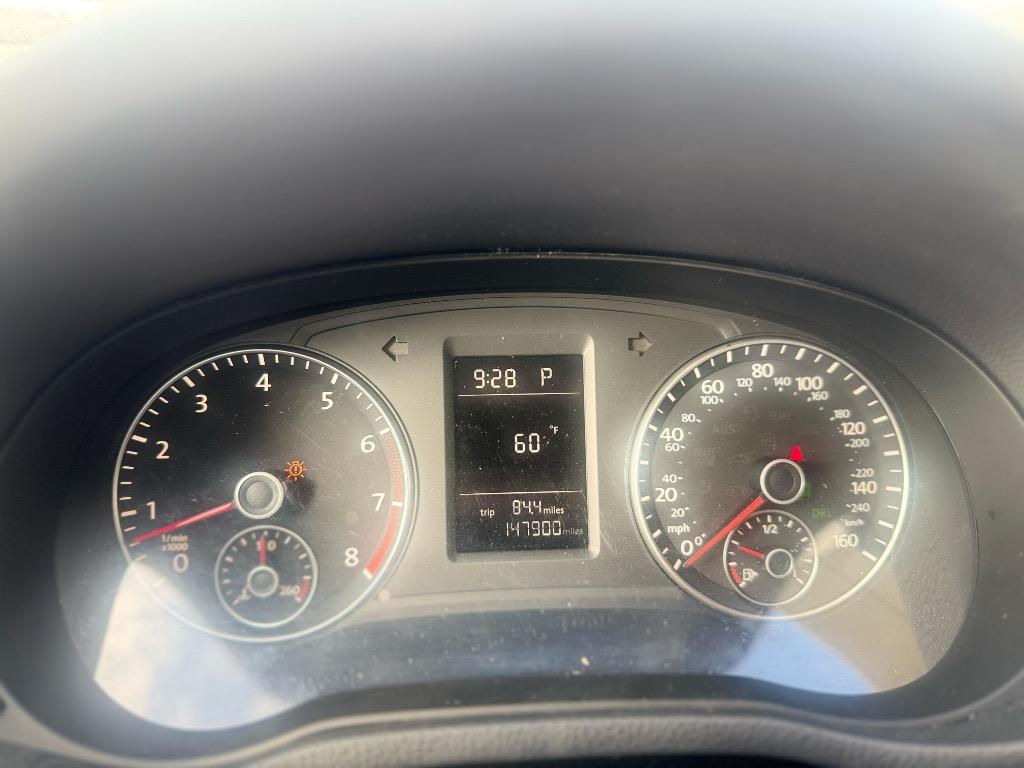 2015 Volkswagen Passat - $5,900