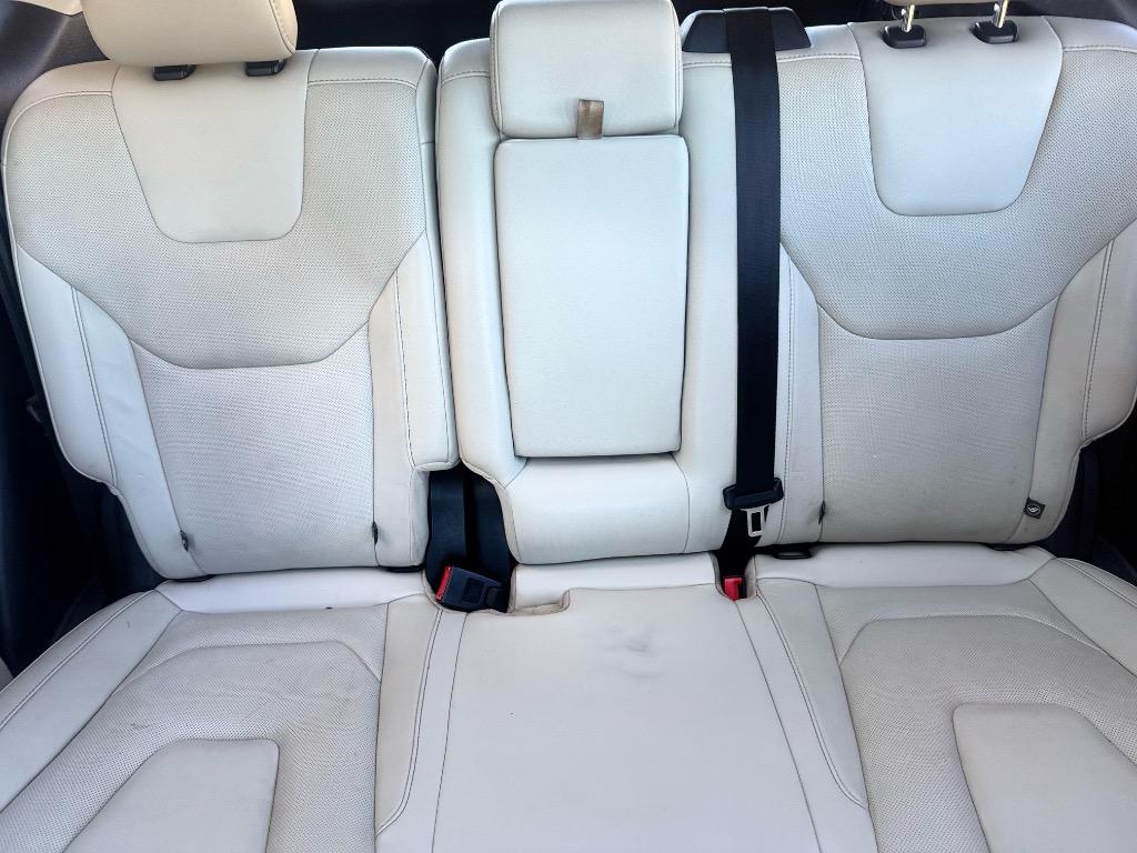 2016 Ford Edge - $8,995