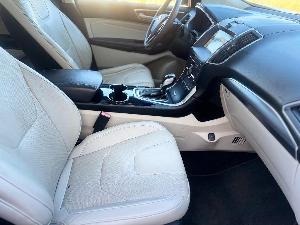 2016 Ford Edge - $8,995