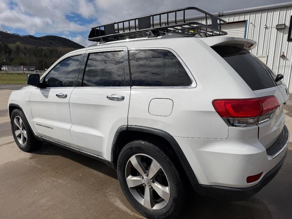 2014 Jeep Cherokee - $7,895