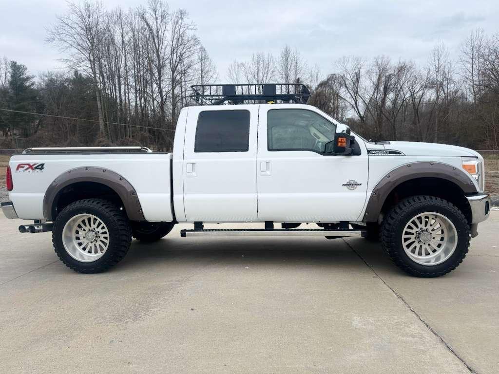 2015 Ford F-250 - $23,995