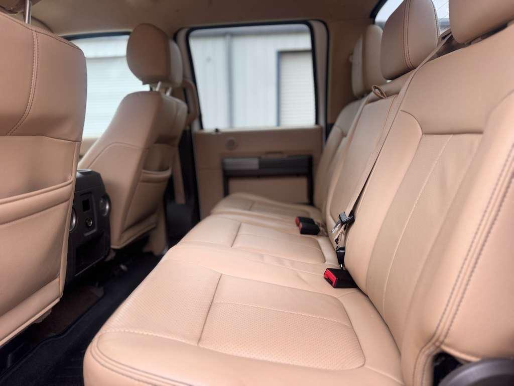 2015 Ford F-250 - $23,995