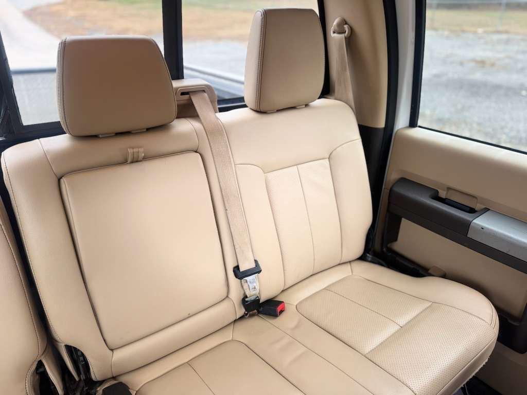 2015 Ford F-250 - $23,995