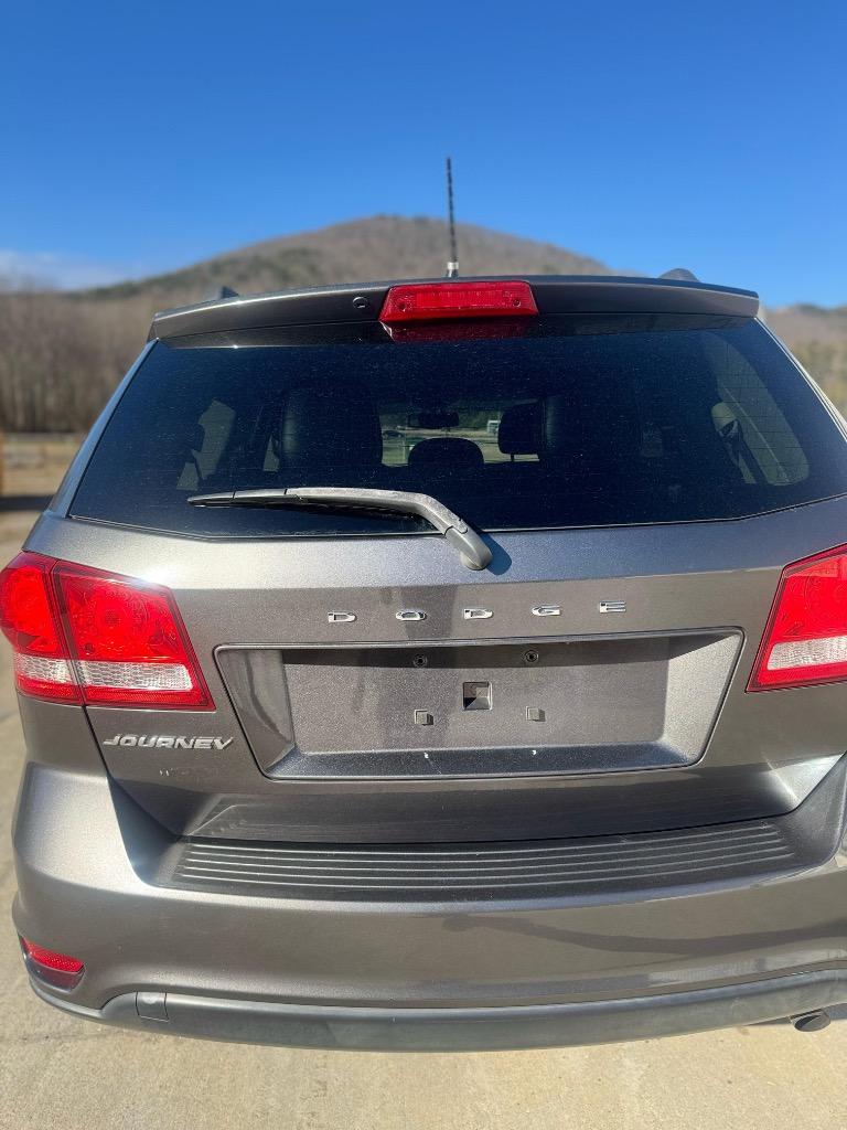 2015 Dodge Journey - $4,995