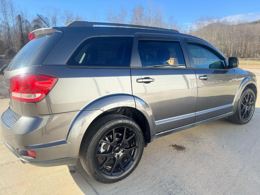 2015 Dodge Journey - $4,995