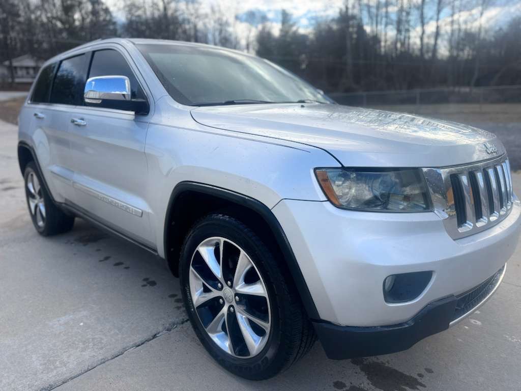 2011 Jeep Cherokee - $6,995