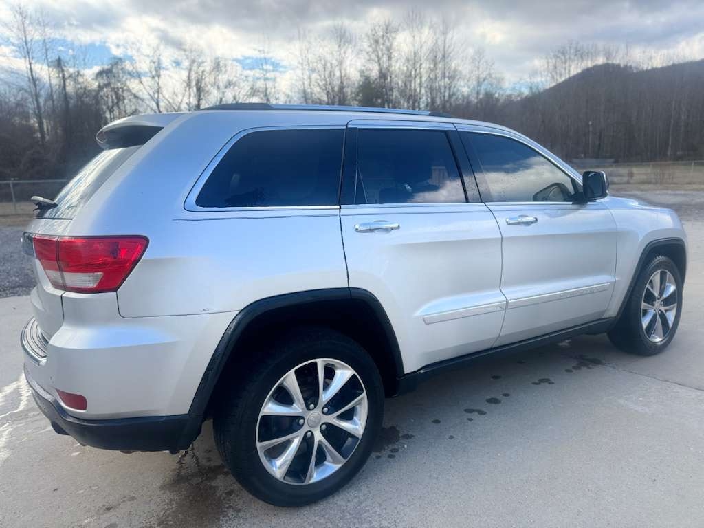 2011 Jeep Cherokee - $6,995