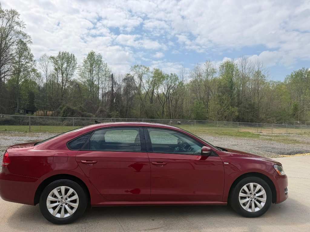 2015 Volkswagen Passat - $5,900