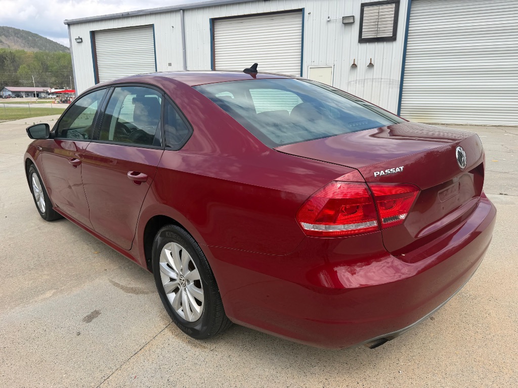 2015 Volkswagen Passat - $5,900