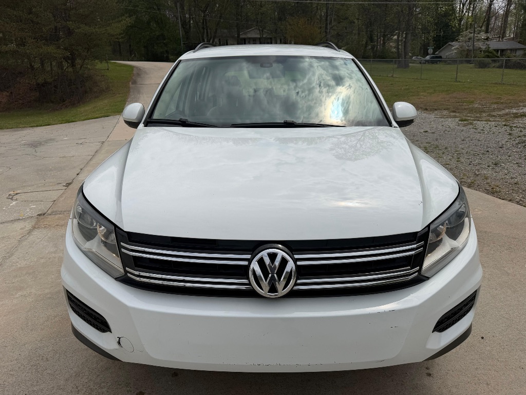 2016 Volkswagen Tiguan - $6,995