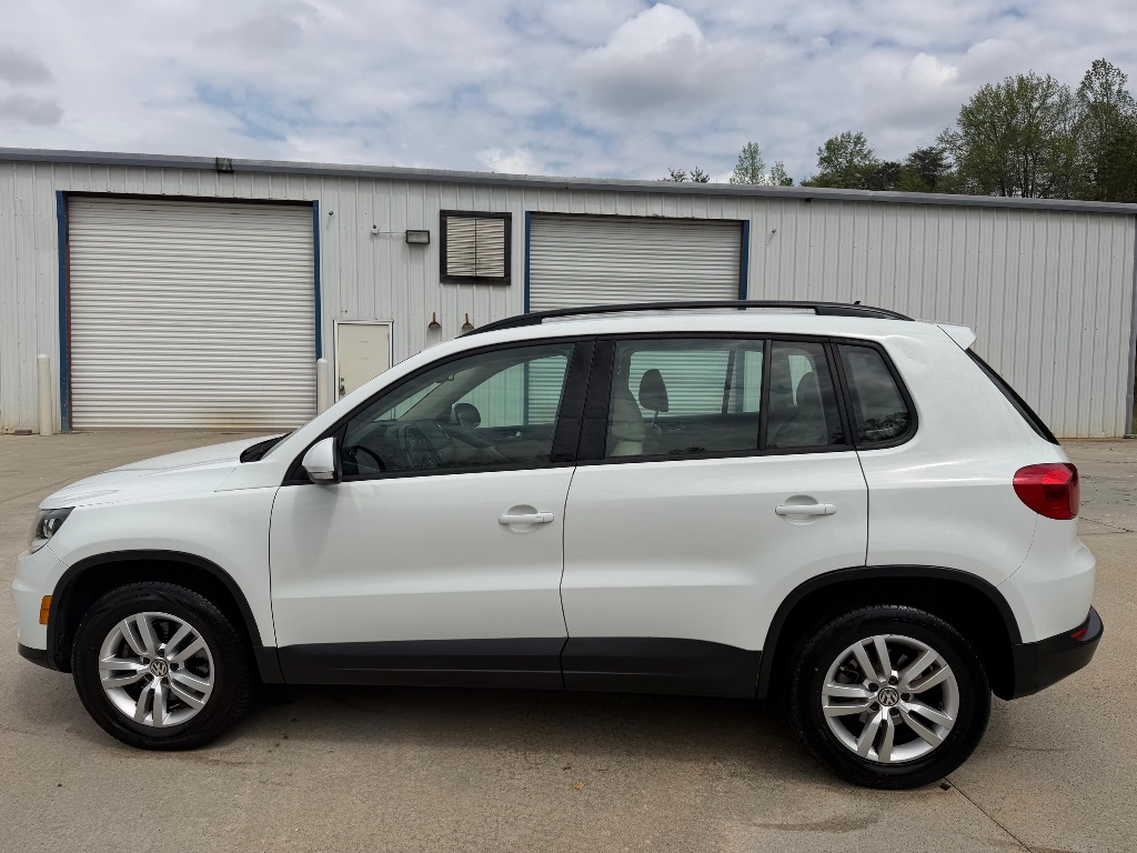 2016 Volkswagen Tiguan - $6,995