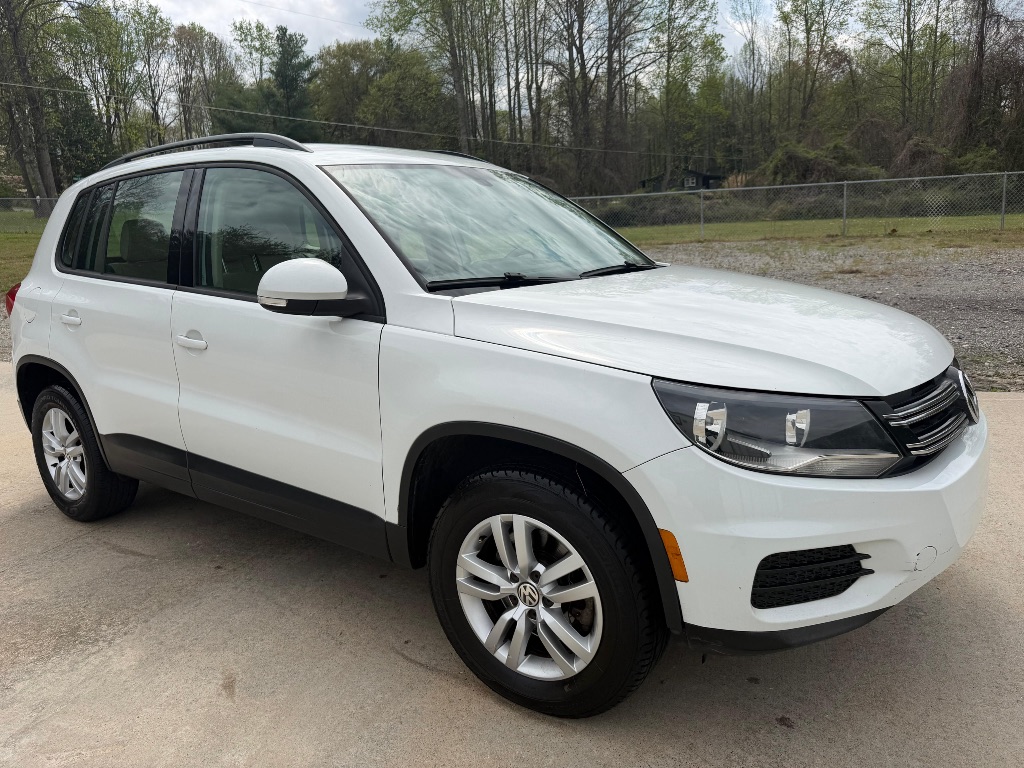 2016 Volkswagen Tiguan - $6,995