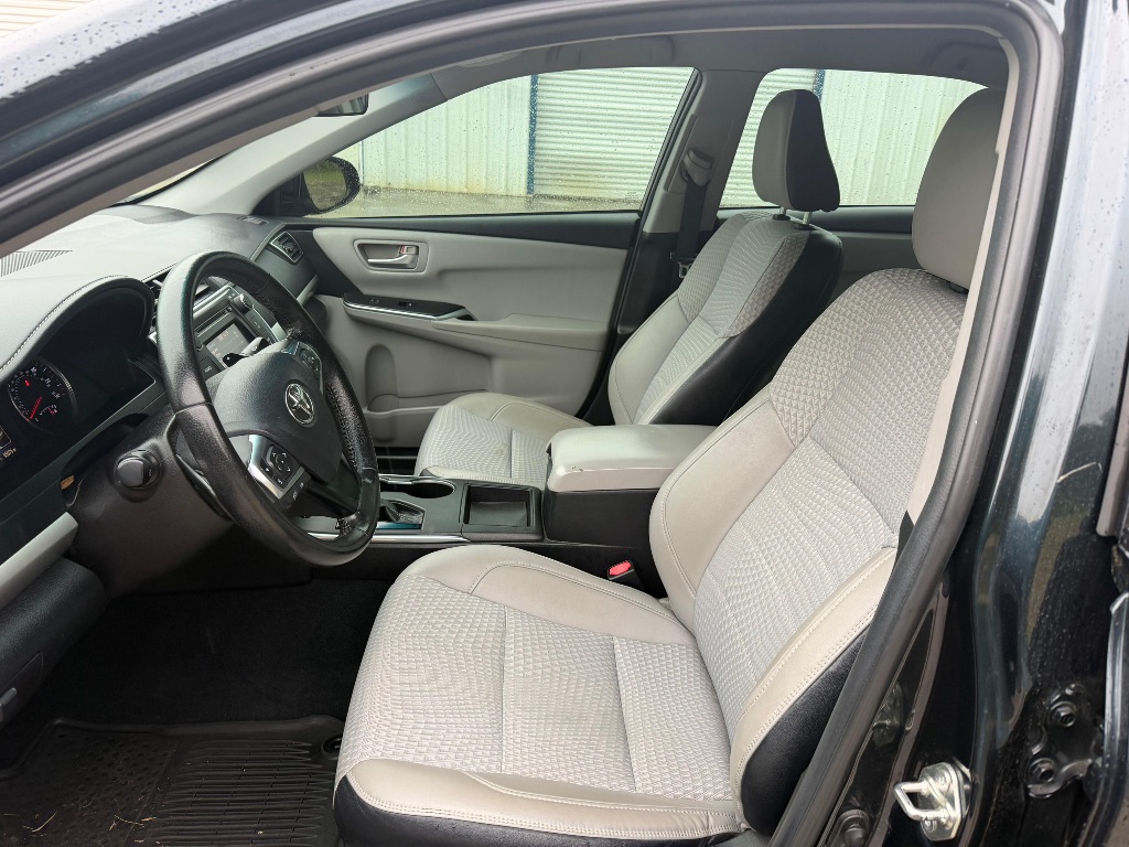 2015 Toyota Camry - $13,995