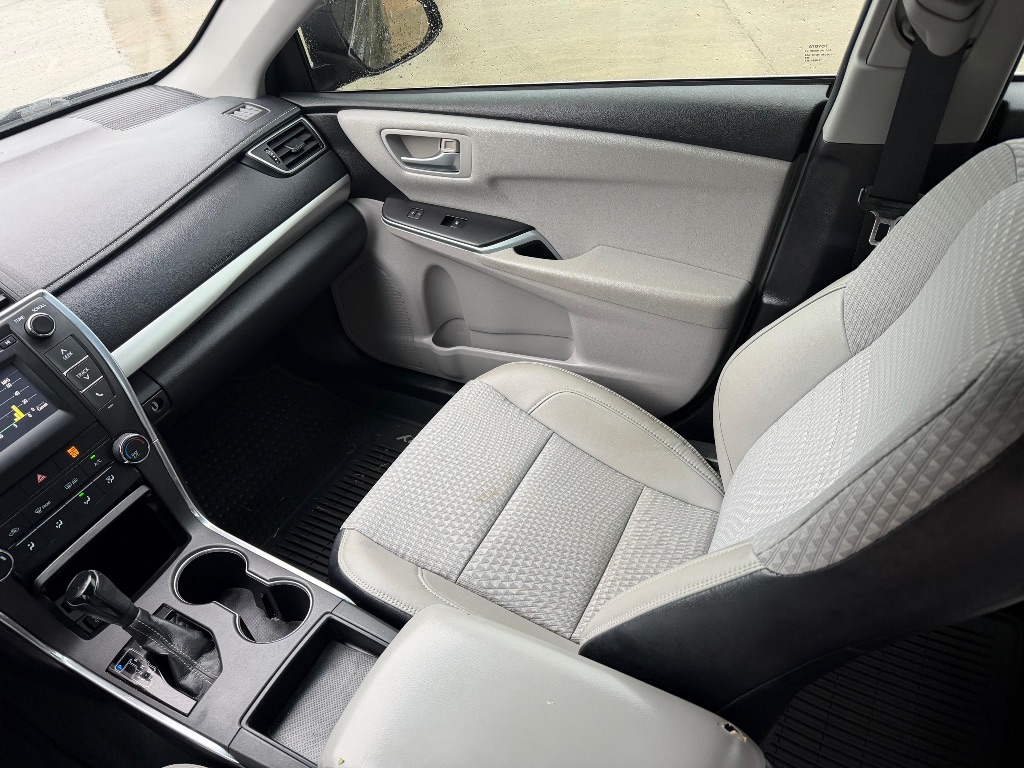 2015 Toyota Camry - $13,995