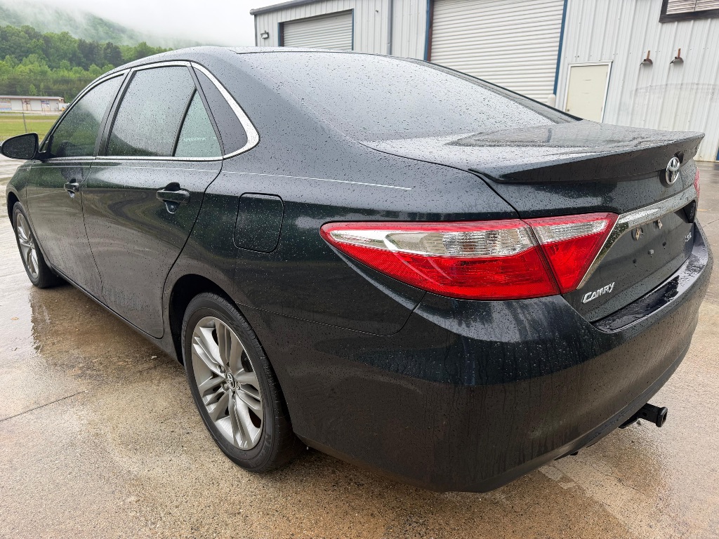 2015 Toyota Camry - $13,995