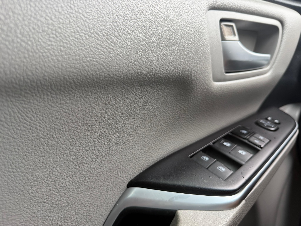 2015 Toyota Camry - $13,995