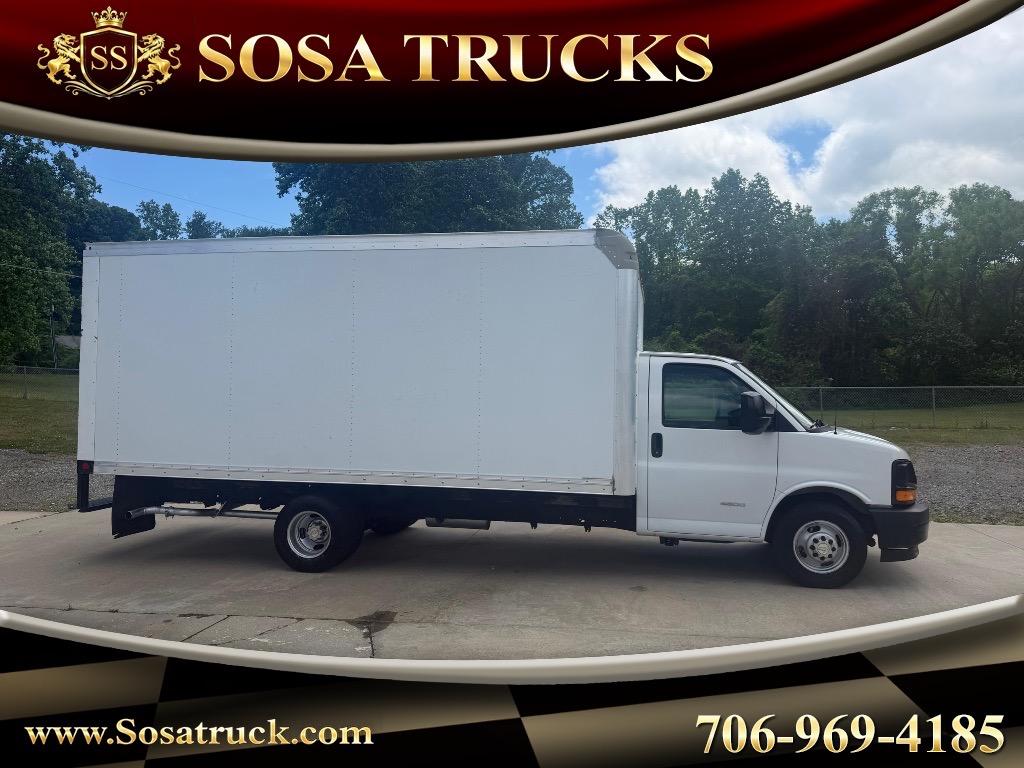 2017 Chevrolet Commercial Vans - $10,995