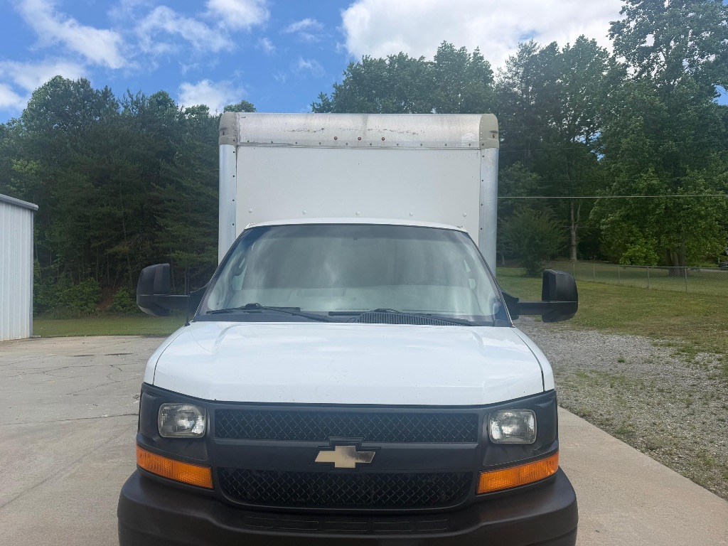 2017 Chevrolet Commercial Vans - $10,995