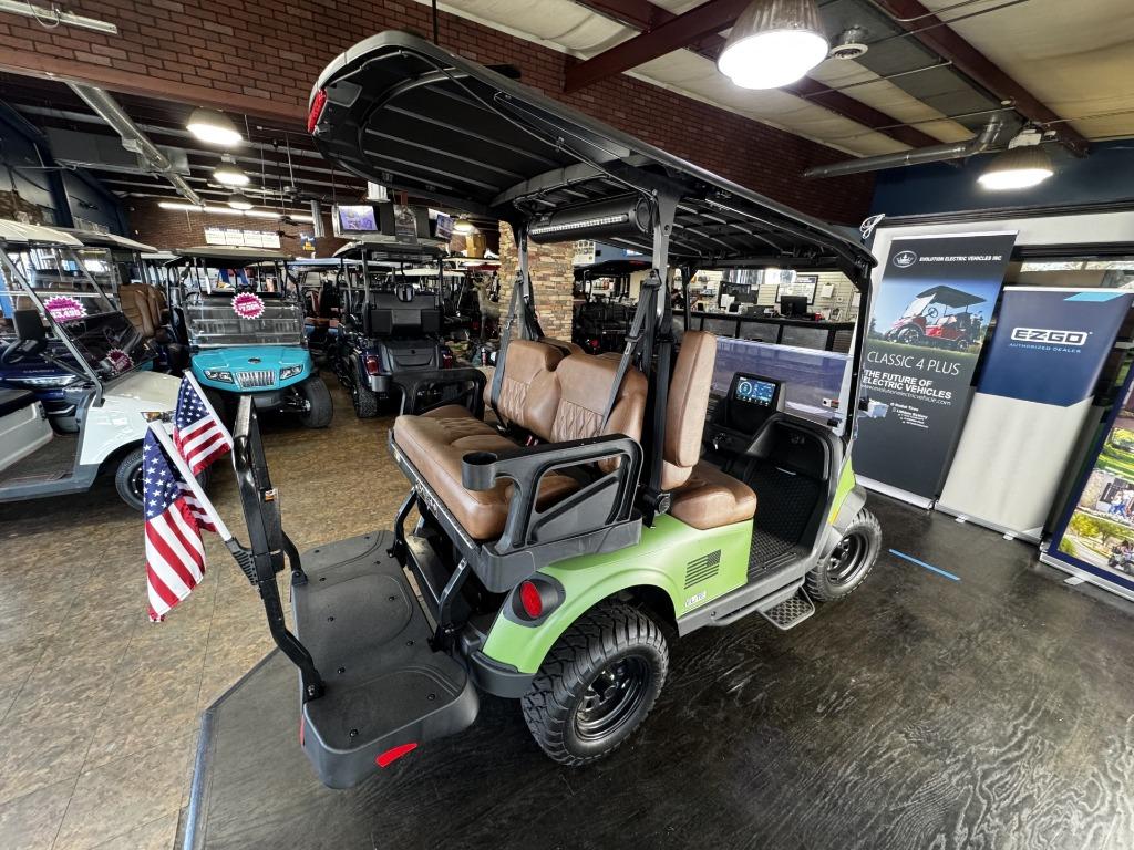 2026 EZGO RXV Elite Special Edition:Folds of Honor - $16,995