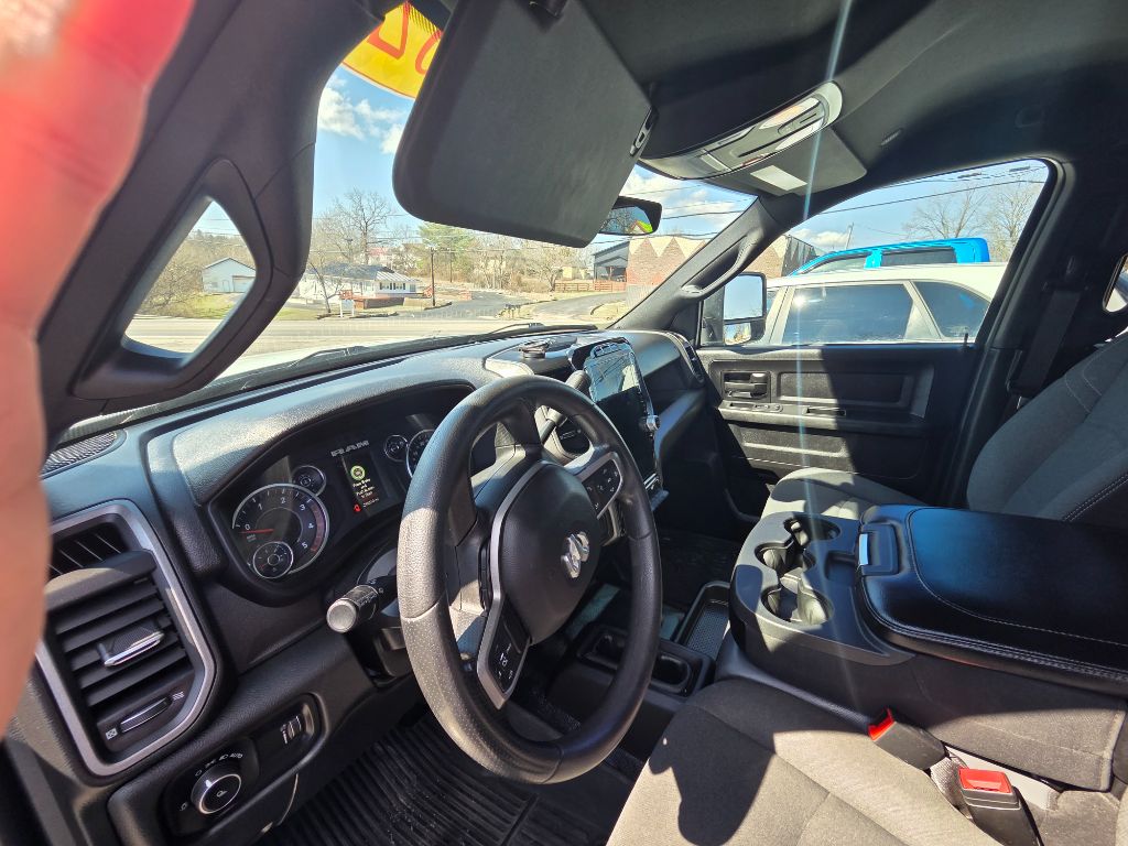 2024 Ram 3500 - $32,500