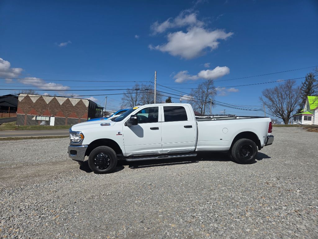 2024 Ram 3500 - $32,500