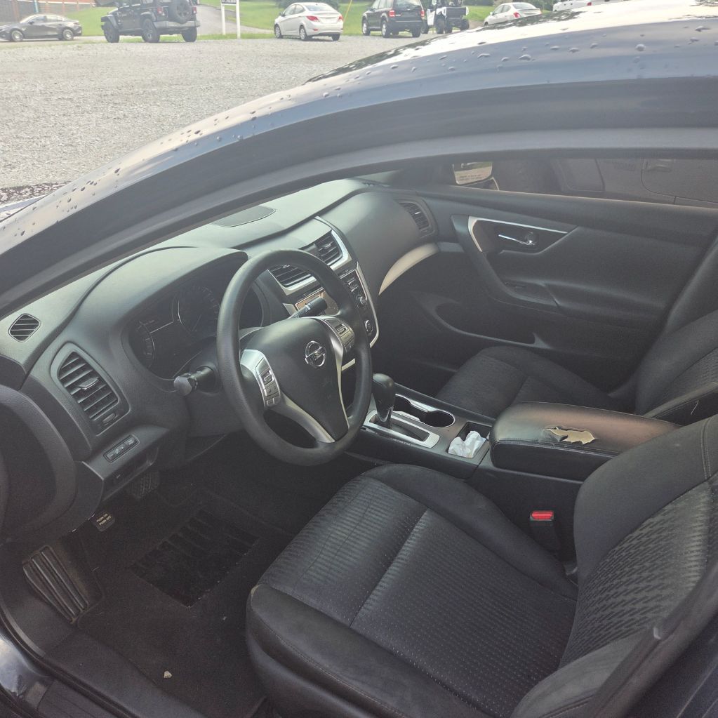 2017 Nissan Altima - $5,999