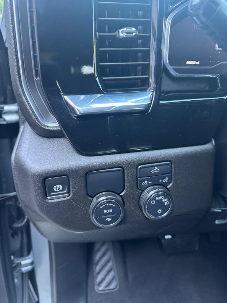 2025 Chevrolet Silverado 1500 - $32,900