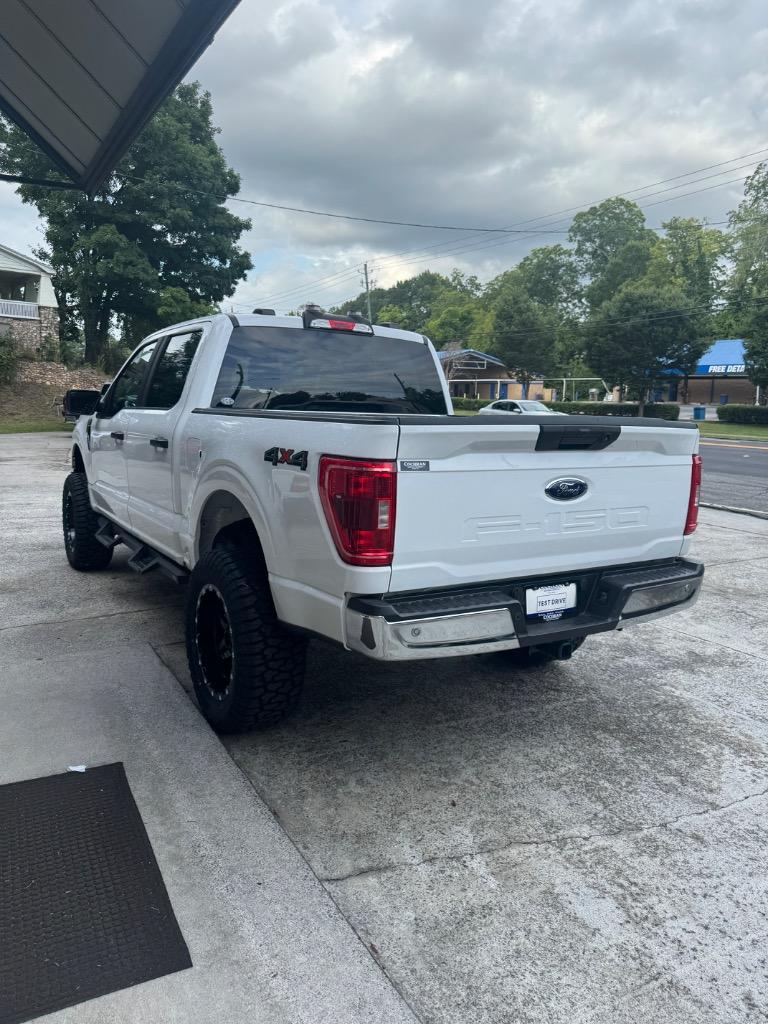 2022 Ford F-150 - $33,500