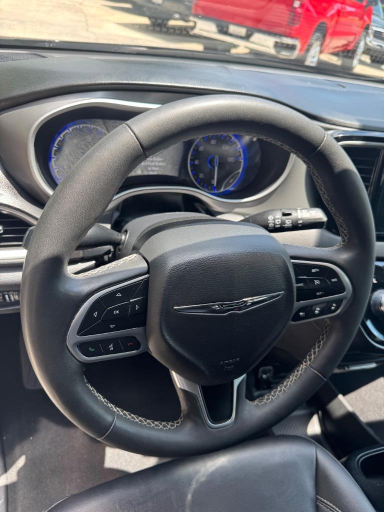 2025 Chrysler Pacifica - $24,900