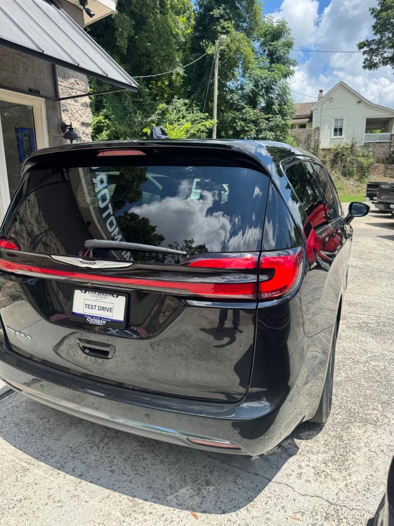 2025 Chrysler Pacifica - $24,900