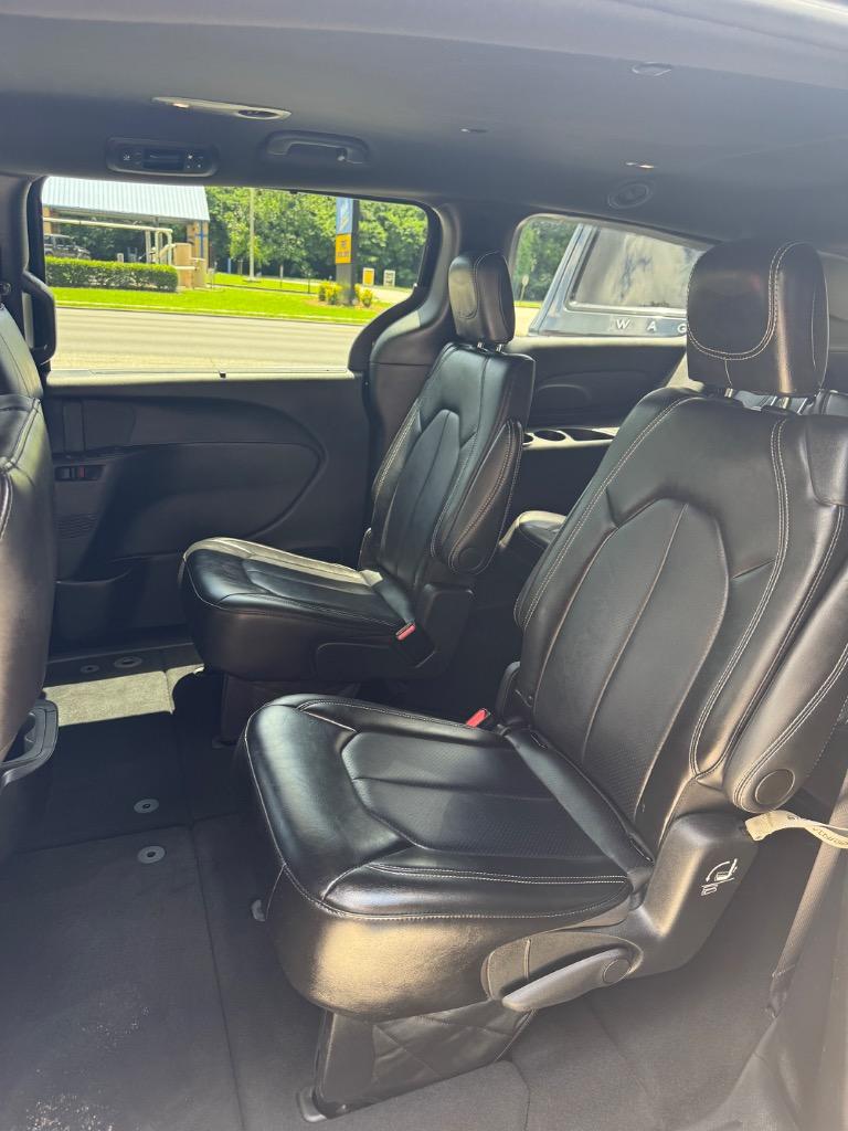 2025 Chrysler Pacifica - $24,900