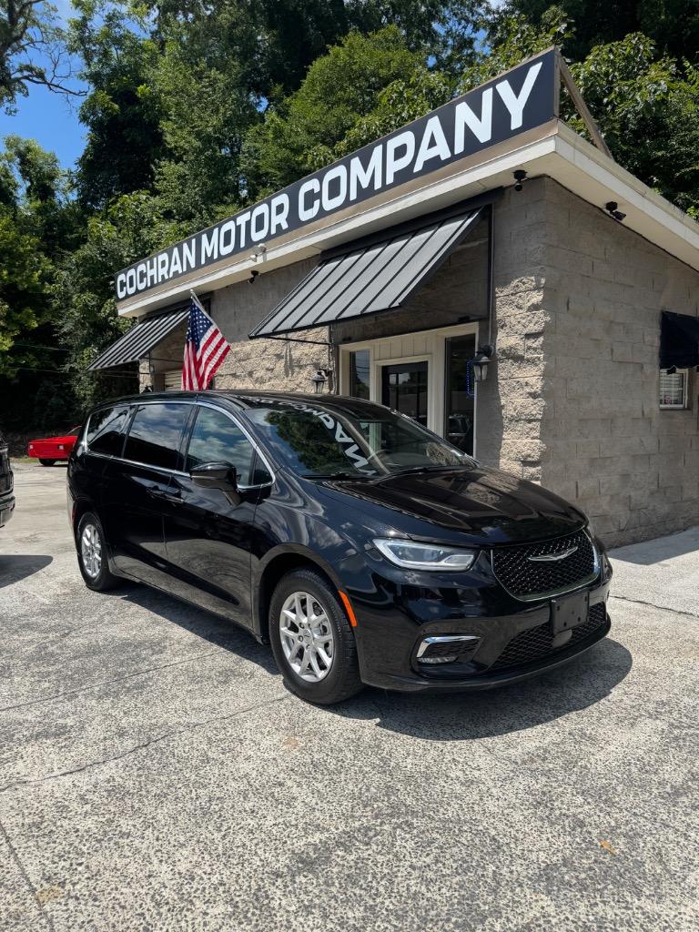 2025 Chrysler Pacifica - $24,900